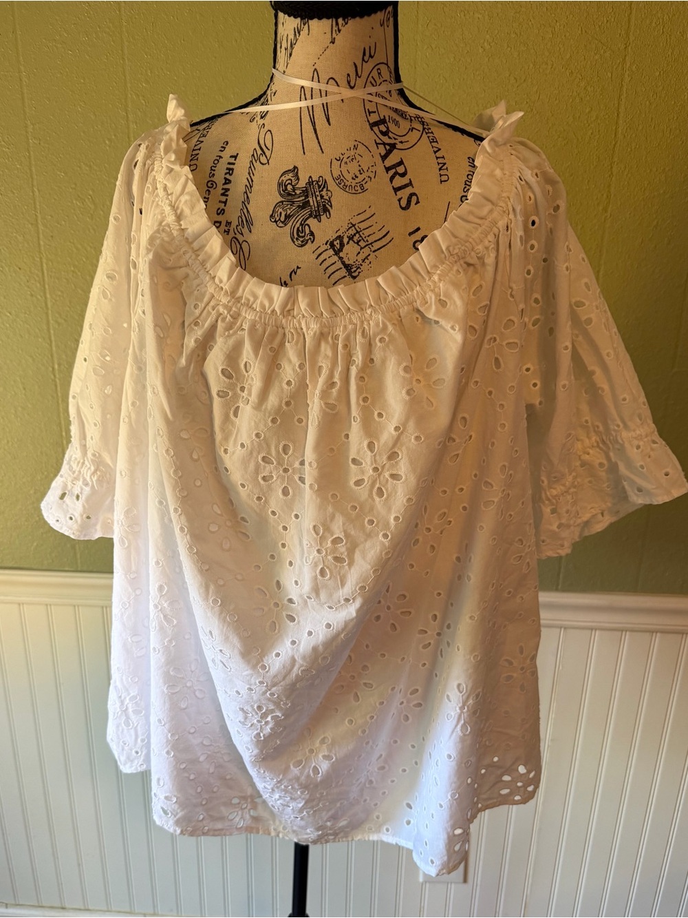 NWOT Boho White Eyelet Women's Top - 4x
